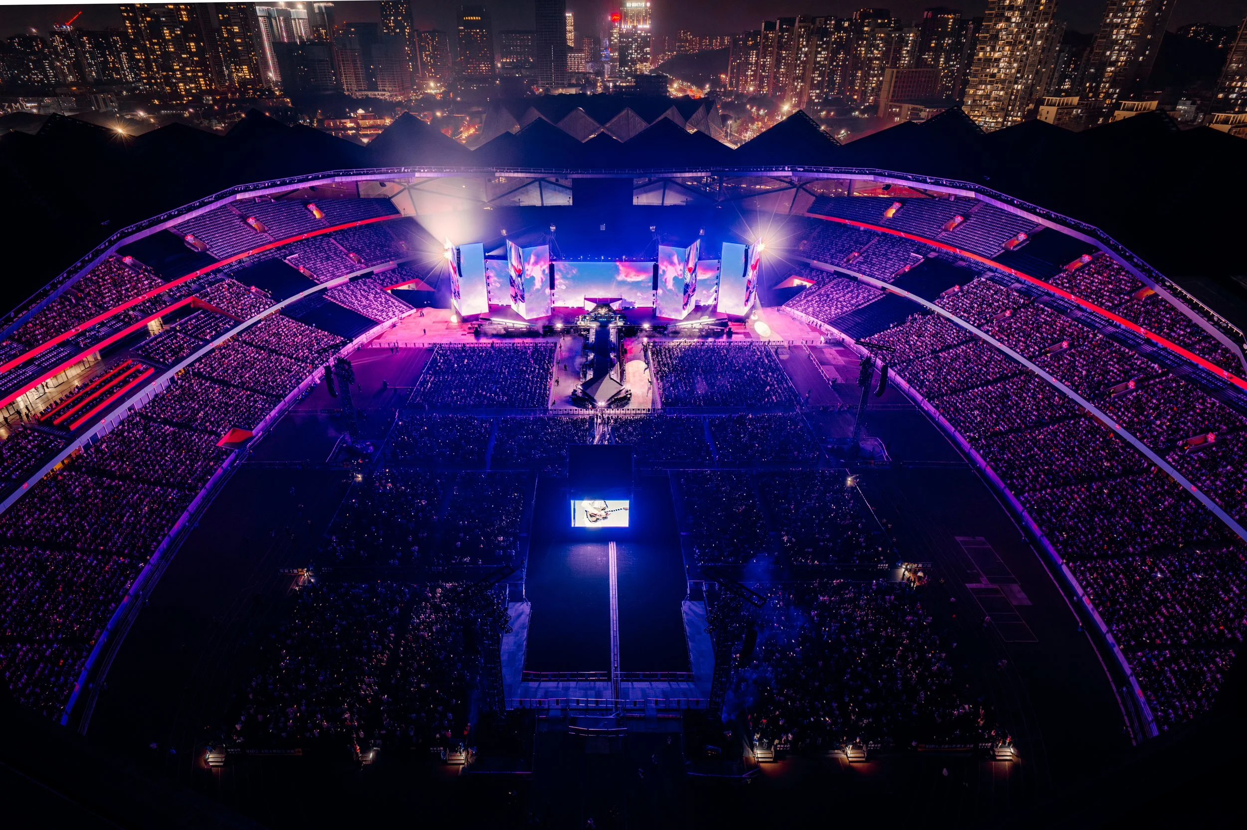 Grande produzione live in uno stadio